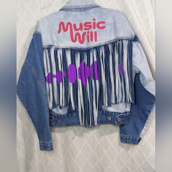 BLANKNYC Bonnaroo Blue Denim Two Tone Fringe Western Jean Jacket Size M - Picture 4 of 11